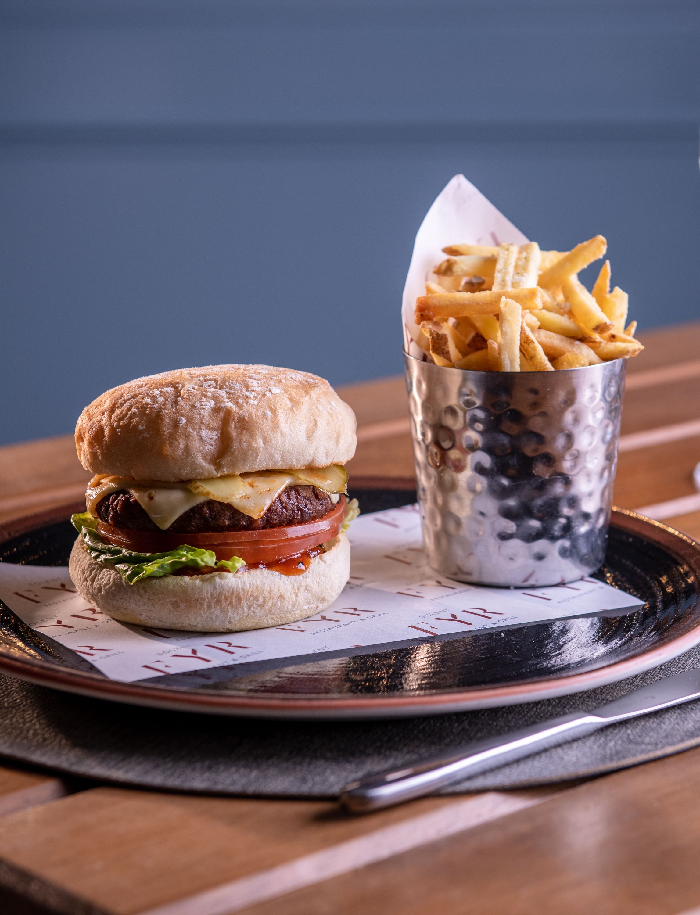 Burger & Chips